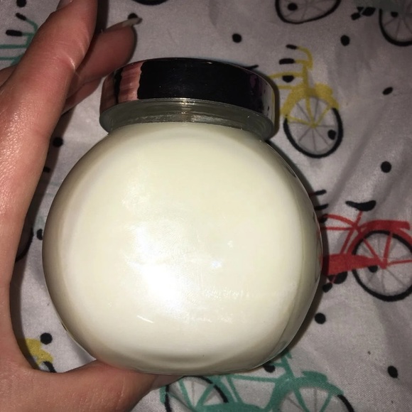 Harry Potter Bookish Candle Platform 9 3/4 - Picture 4 of 7